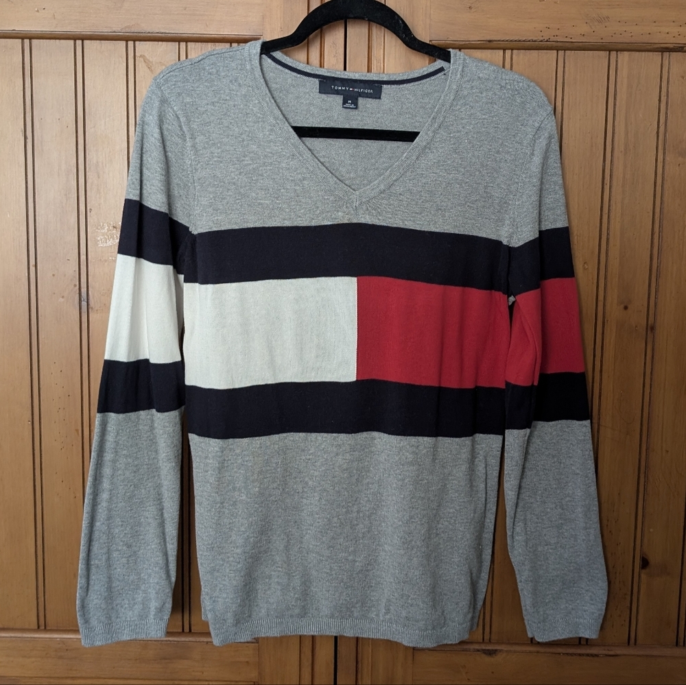 Tommy Hilfiger women's V-neck sweater